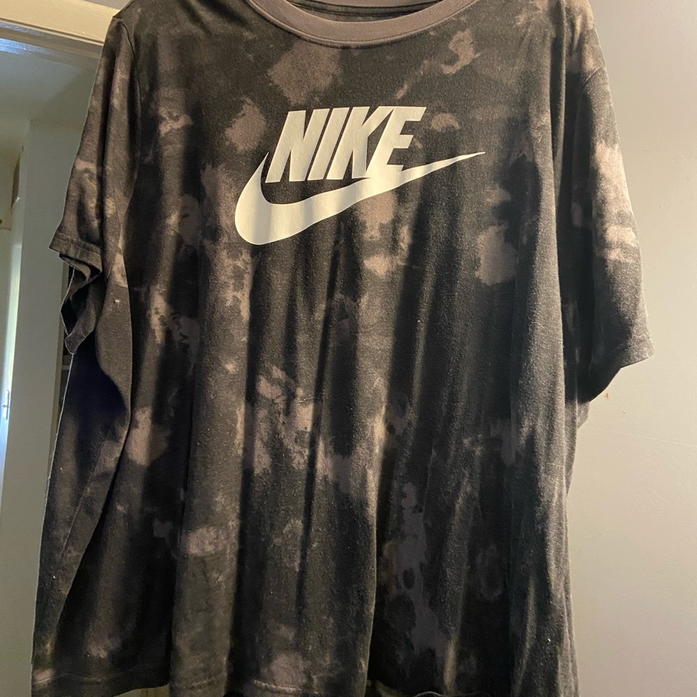 Nike Tee